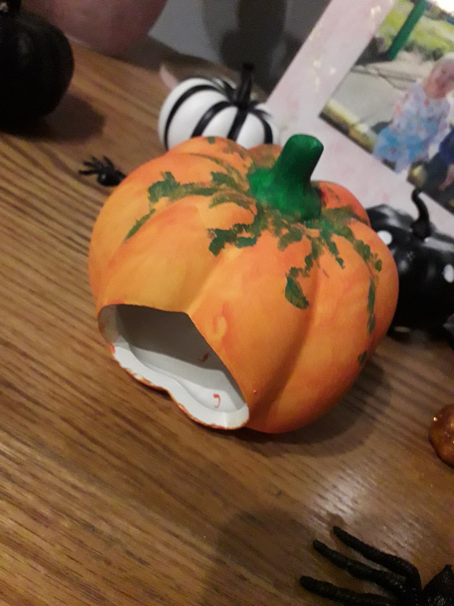 pumpkin tealight holder