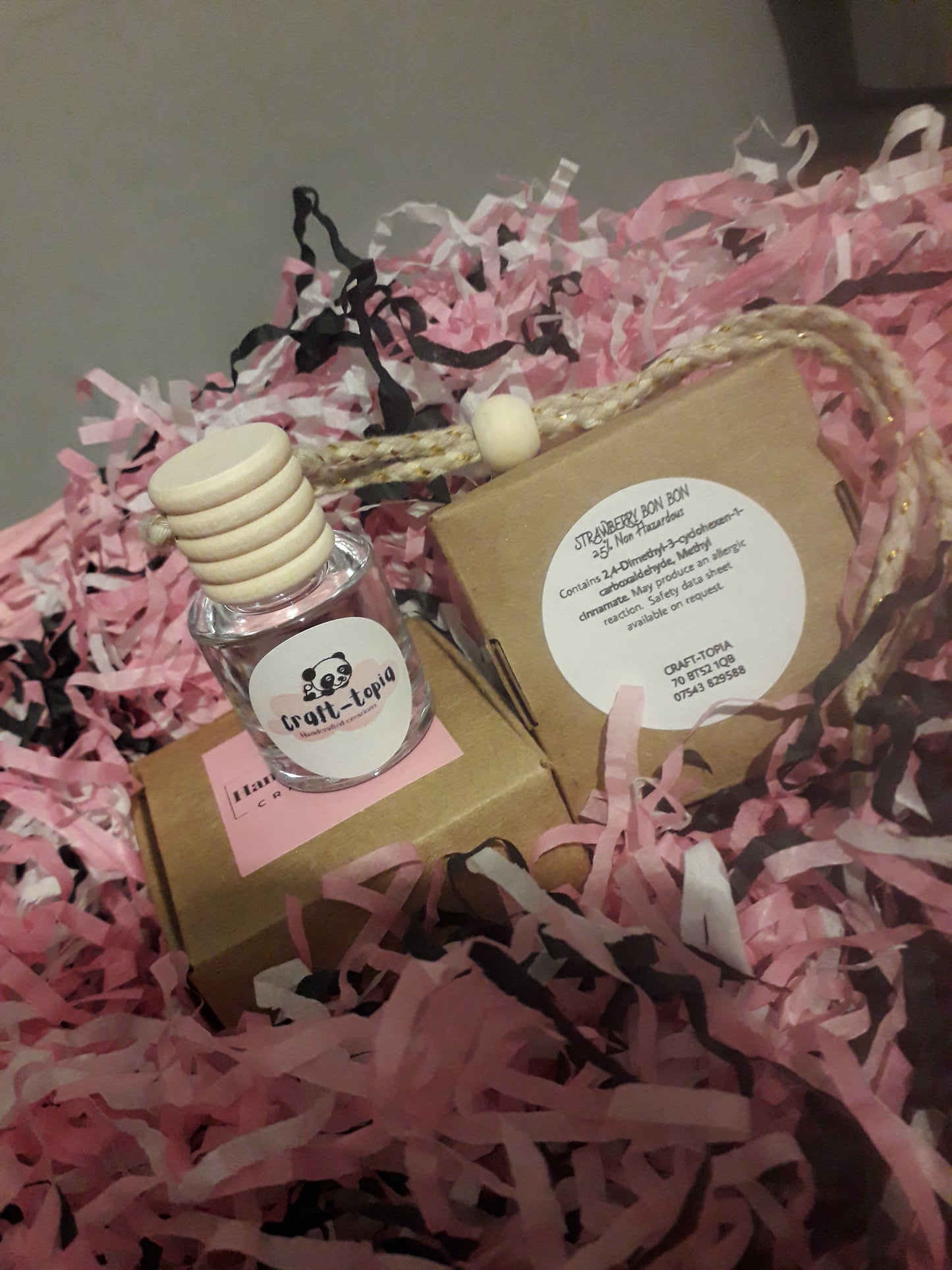 strawberry bon bon hanging diffuser