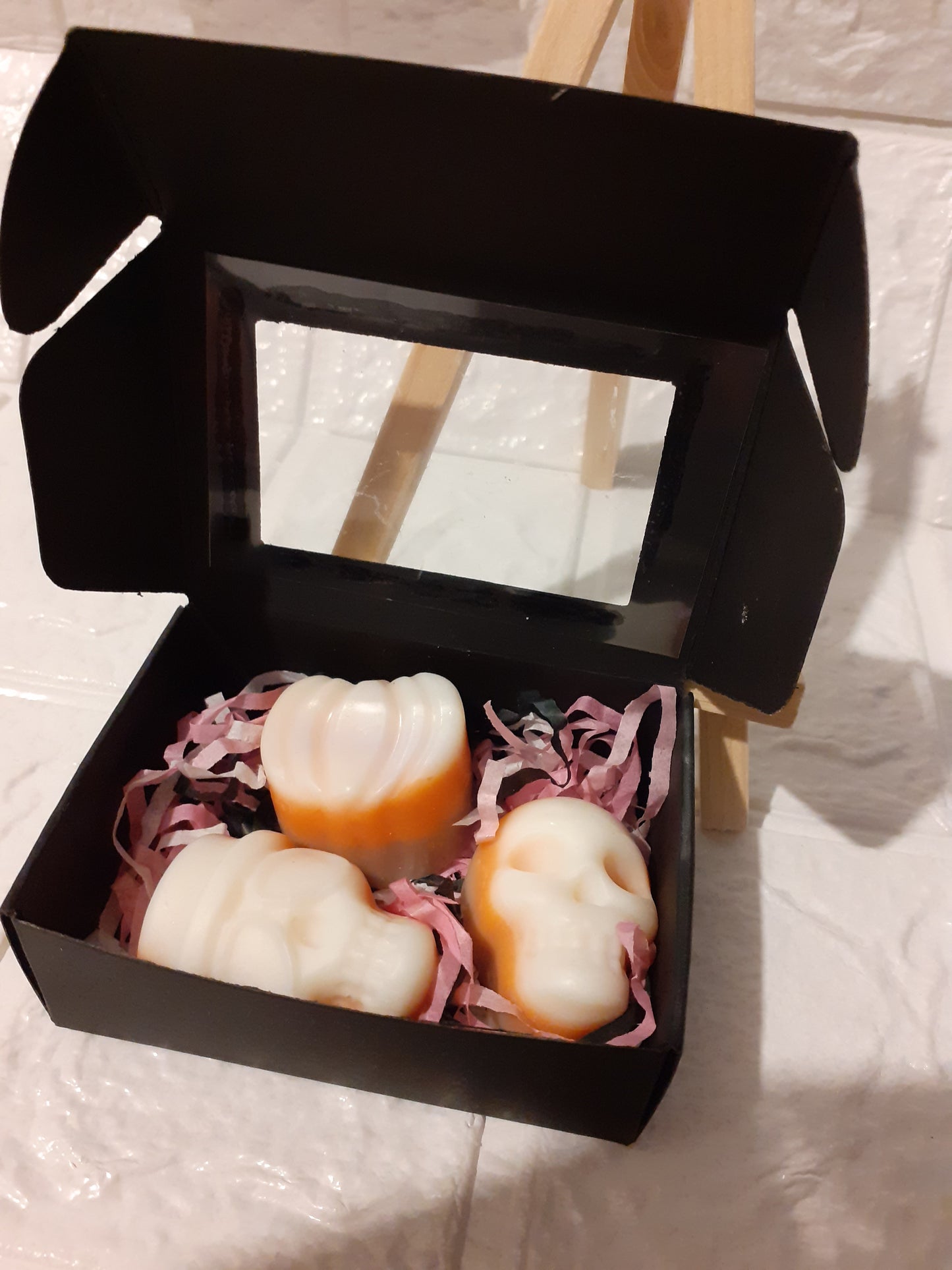 marshmallow pumpkin latte skull head and pumpkin box