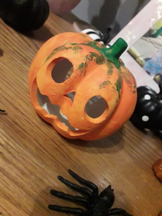 pumpkin tealight holder